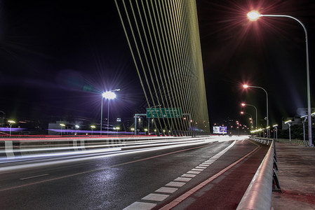 抽象的曼谷泰国2019年月23日至9夜天在拉马第八桥的路上工程城市图片