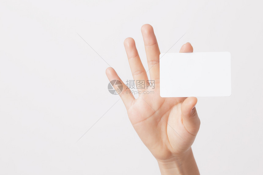 白背景上手持空卡的单男女广告图片