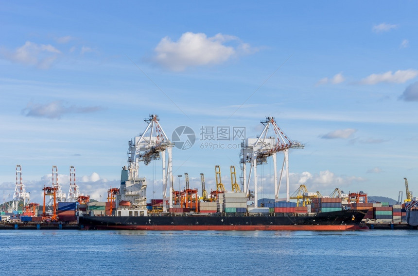 加载商业的泰国航运港大型集装箱货运港泰国海码头图片