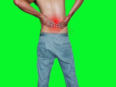 成人身体骨一个背痛着绿色景的男人图片