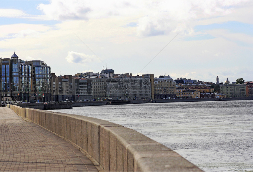 圣彼得堡的河岸俄罗斯城市和涅瓦河之景全点城市的图片