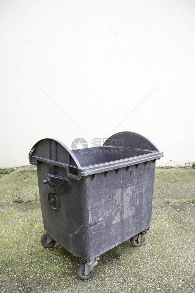 路墙城市垃圾桶镇上详细清洁服务垃圾收集工作肮脏的图片