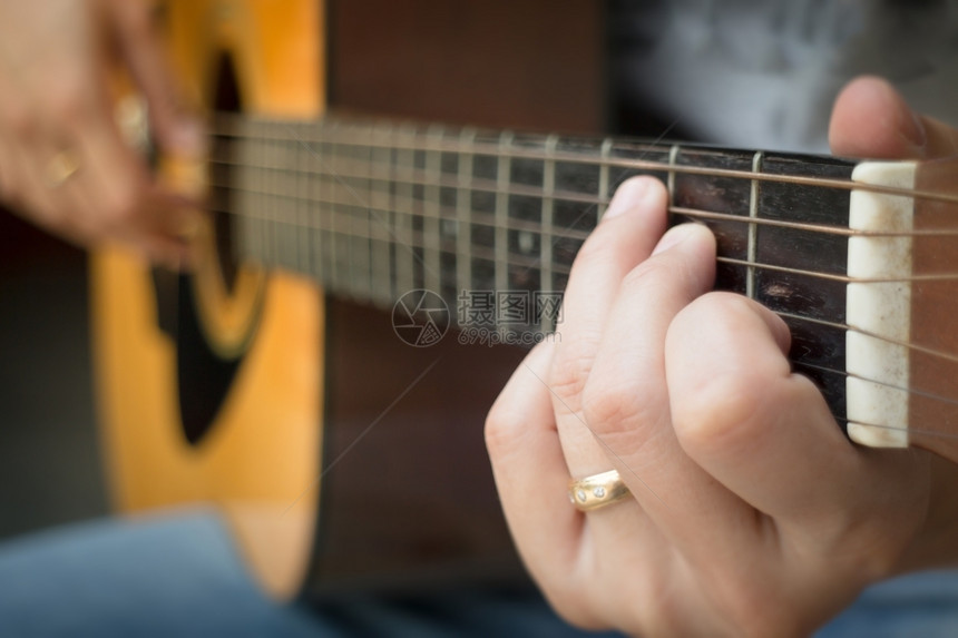音乐家吉他手演奏音乐股票照片成人艺术图片