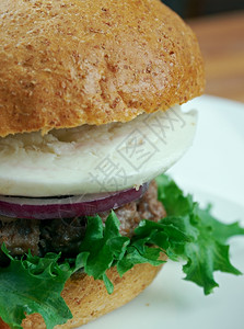 莴苣食物盘子终极希腊汉堡希腊风格的美味牛肉汉堡图片