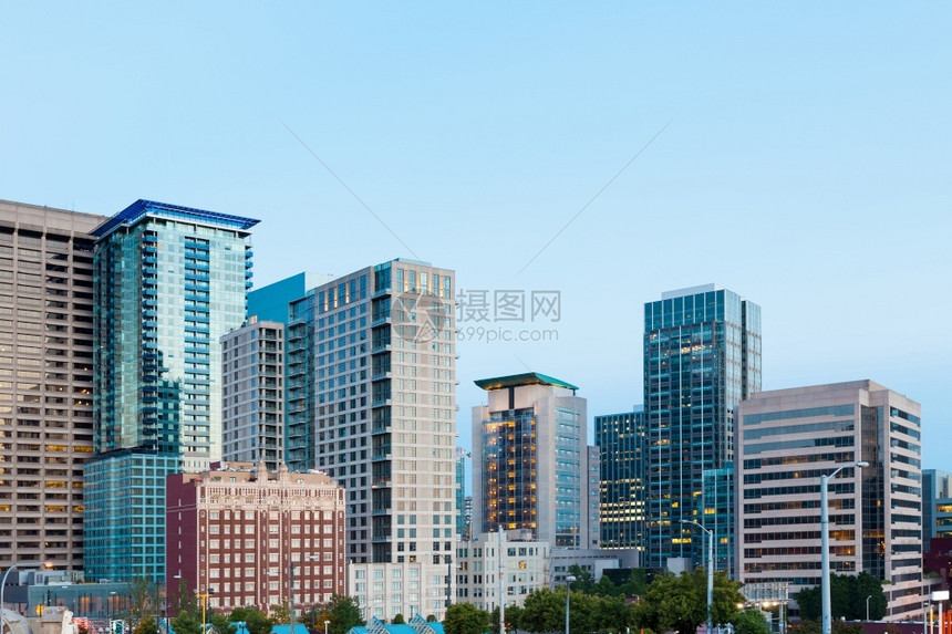 摄影美国华盛顿州西雅图市中心大楼黎明塔旅行图片