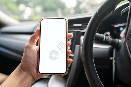 车辆手机汽内持移动电话和模拟白色屏幕的图像象信息图片