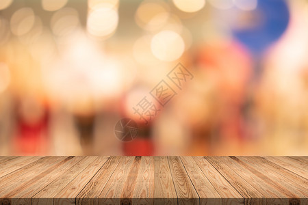 静配中心剪辑咖啡店广告最上面的木板在白色模糊的背景上与购物商场相隔而来您的产品可调配空间设计图片