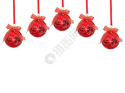 节日红色的杰出圣诞节球带丝和弓的红月球白背景与世隔绝图片
