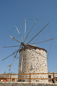 典型的希腊AntimahiaKos的令人愉快风车希腊语自然图片