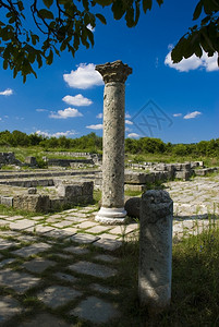古老的废墟大普列斯拉夫保加利亚里程碑拱门大威利基高清图片