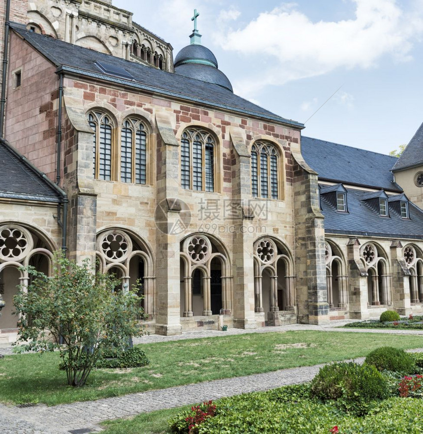 圣宠物者多姆教堂在德国的Trier城市这是属于unesco的从中世纪开始教科文组织会淑女图片