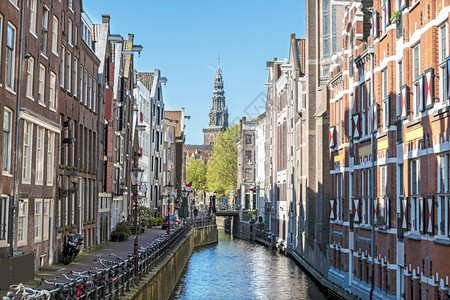 城市寺庙荷兰的阿姆斯特丹市风景春季与北Noorderkerk一起在荷兰语背景图片