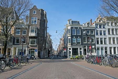 来自阿姆斯特丹荷兰赫林格拉施特市的城风景遗产历史运河图片
