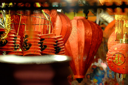 越南胡志明市第五区灯笼街红紧贴的街道亚洲玩具背景图片