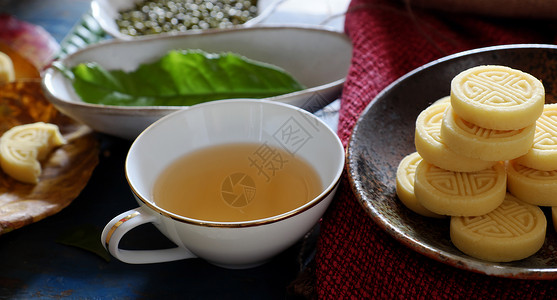 茶叶晒青美食豆子亚洲人越南甜食来自绿扁豆的青蛋糕传统茶叶时间食物餐盘木本底茶杯等背景