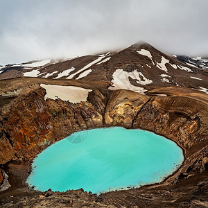 奥斯克尤瓦滕火山口陨石坑高清图片