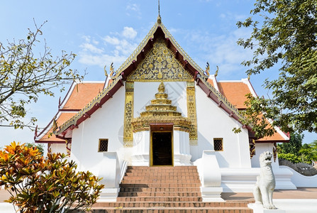 富民蓝色的建筑学南边泰国的WatPhumin寺庙建造背景