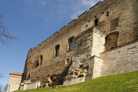 历史古城的塔林和墙壁筑城地标图片