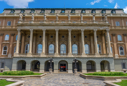 布达佩斯匈牙利美术馆的面纱布达佩斯天空的城堡图片