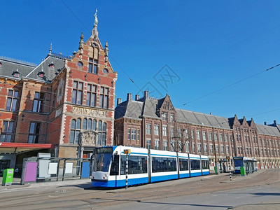 荷兰中央车站阿姆斯特丹市风景荷兰中央车站建造旅行正面图片