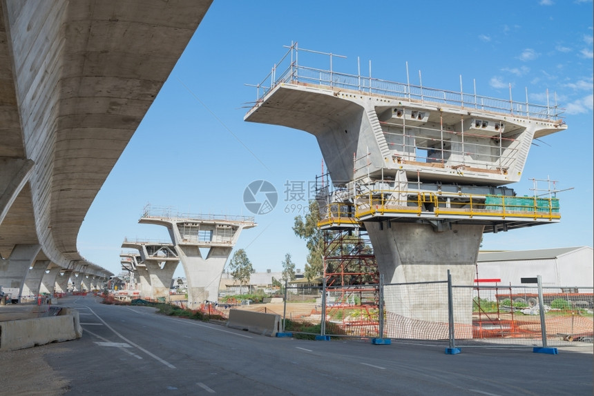 等级目前正在建造若干层的公路以增加交通流量正在修建几层道路以增加交通流量准备立桥图片