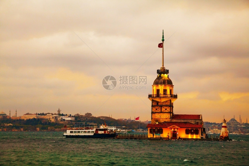 地标城市海日落时土耳其伊斯坦布尔Maidenrsquos岛图片