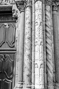 古老的英石建筑细节西班牙圣地亚哥的孔波斯特拉大教堂外墙黑白图象旅游图片