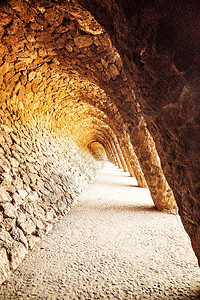 花园现代主义西班牙巴塞罗那公园古尔的石路图像欧洲的图片