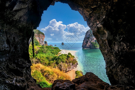旅行泰国克拉比州韦BatCave洞的观察点海岸结石高清图片