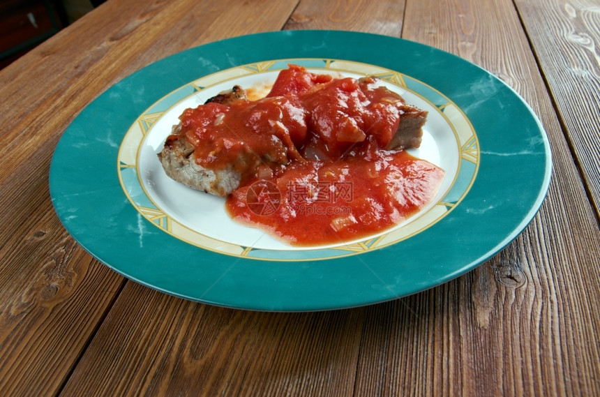 粘贴牛扒卡尼比萨焦拉尼阿波利坦传统以辣椒番茄和橄榄油煮肉为特色长到足以让肉大蒜番茄糊红菜和烤肉卡恩图片