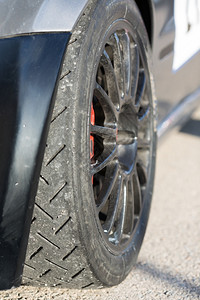 橡胶竞赛柔软车轮胎紧贴细节图片