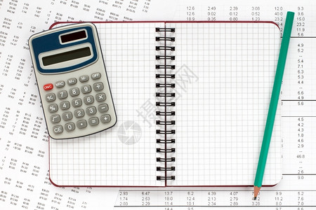 退款关于财务报表账户概念的计算器和螺旋笔记本以及账务概念到期的季节图片