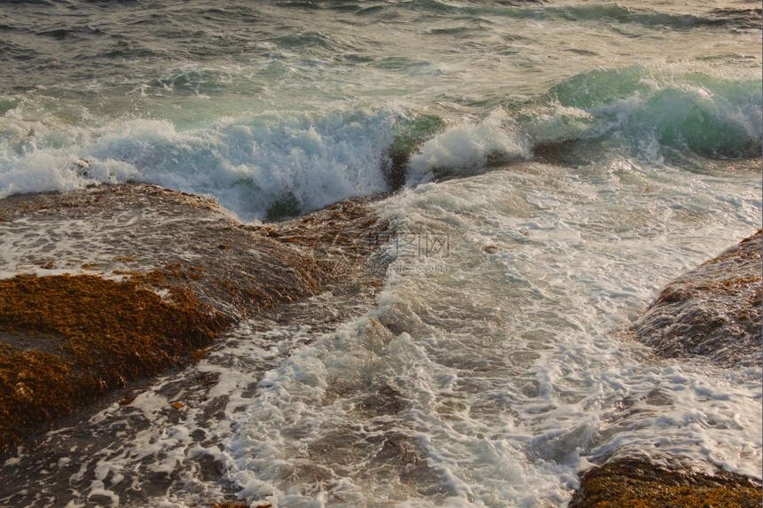 大西洋岩石海岸崎岖不绝的大西洋之景摄影太平风图片
