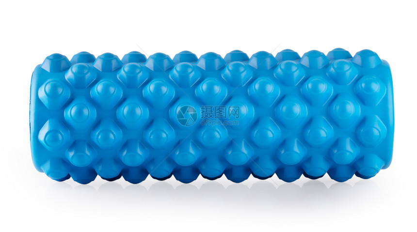 蓝按摩泡沫滚动在白色背景上隔绝的蓝按摩泡沫滚动背部医疗的圆筒图片