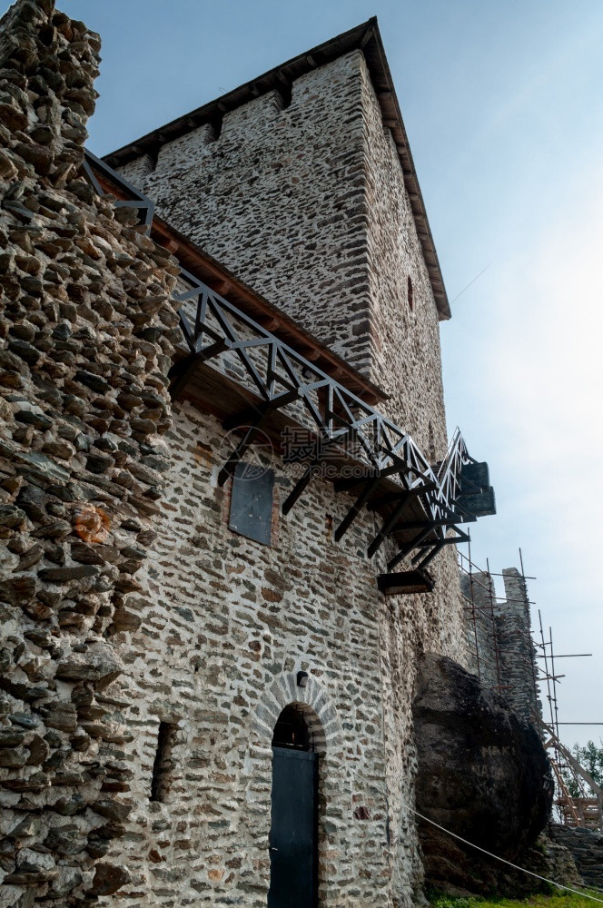 正在重建的Vrsac城堡景象中世纪垒屋著名的户外图片