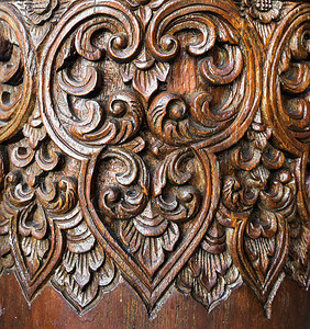 装饰控制板复古泰国寺庙柱上老木雕刻图片
