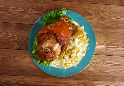 巴伐利亚烤猪肉小桶德国猪排语抛光酸菜图片