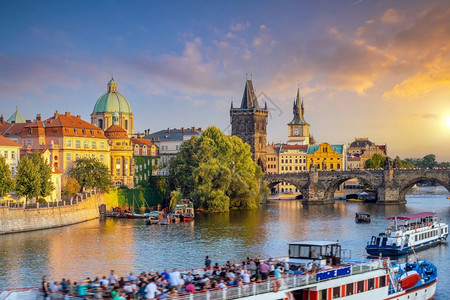 布拉格市下捷克旧城风景世界旅行概念见光和世界旅行捷克语天际线城市图片