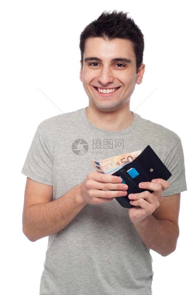 皮革英俊的带着钱和卡片在白色背景上被孤立的年轻人展示他钱包白色图片