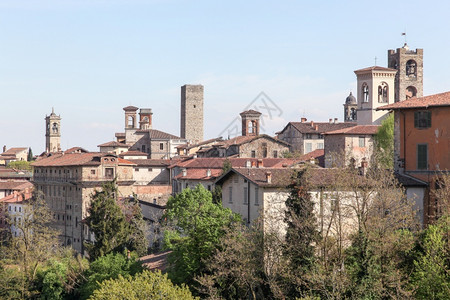 屋意大利Bergamo上市的景象地标目图片