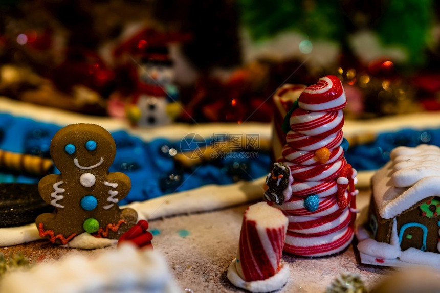 圣诞装饰品季节和首发光的细绳灯图片