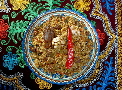 羊肉皮劳东方比拉夫乌兹别克烹饪中亚胡萝卜高清图片