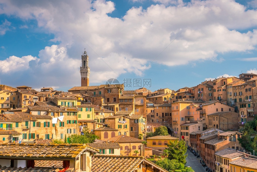 全景意大利的锡耶纳市中心天线城建造图片