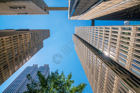 亚特兰大市中心的办公室建筑蓝色天空美国状态建造图片