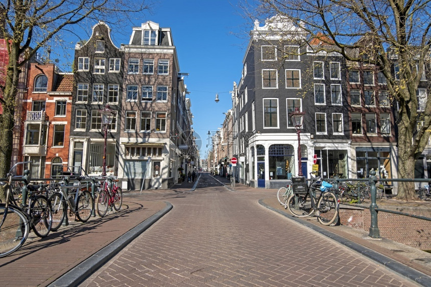 来自阿姆斯特丹荷兰赫林格拉施特市的城风景镇荷兰语遗产图片