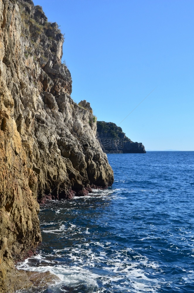萨莱诺意大利风景农村阿马尔菲海岸一带美丽的岩石悬崖图片
