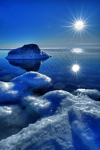 海冻结来自挪威峡湾的冬季风景摩尔图片