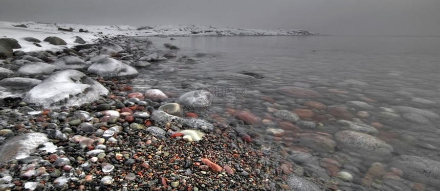细节仙境来自挪威峡湾的冬季风景海图片