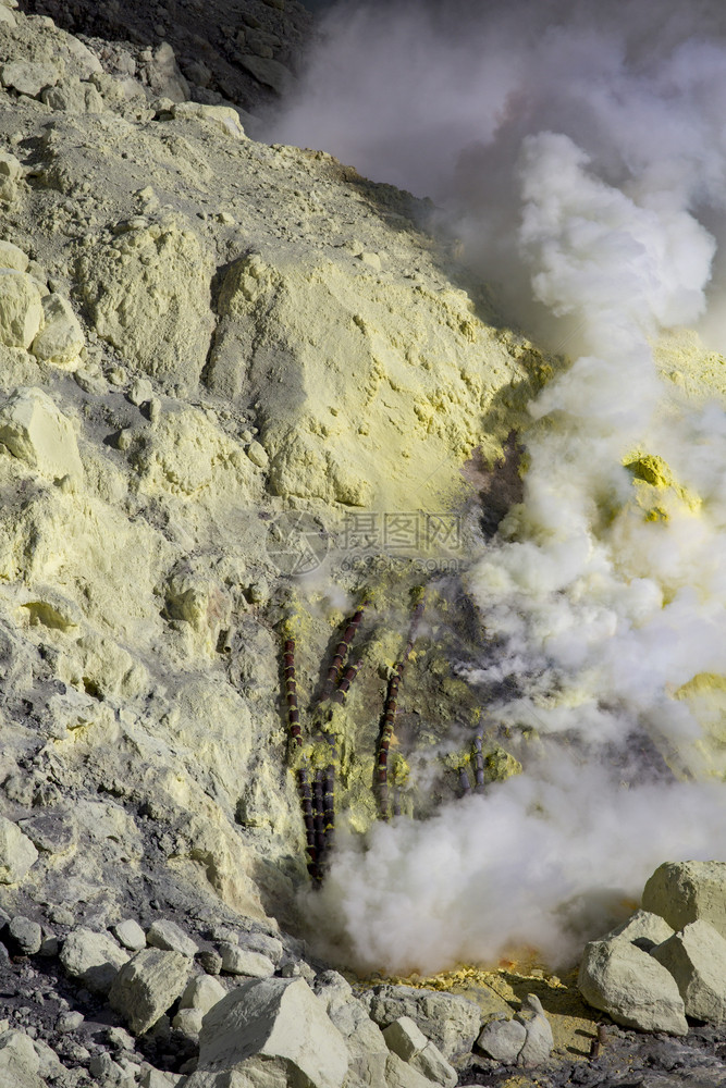 亚洲印度尼西Ijen火山硫矿作为的源头之一生活危险图片