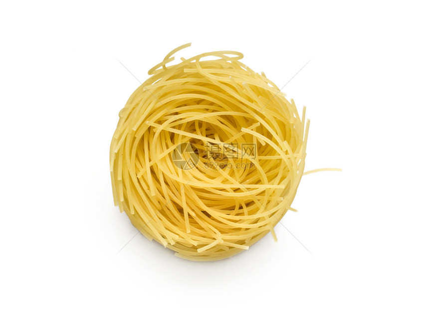 圆形的黄色部分意大利面条在白色上被孤立糕点图片